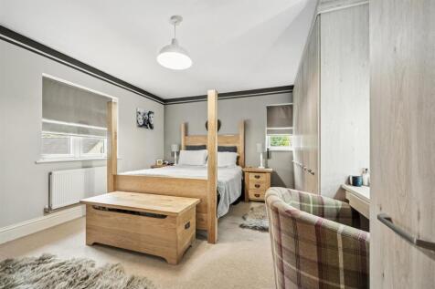 Bedroom One - bed.jpg