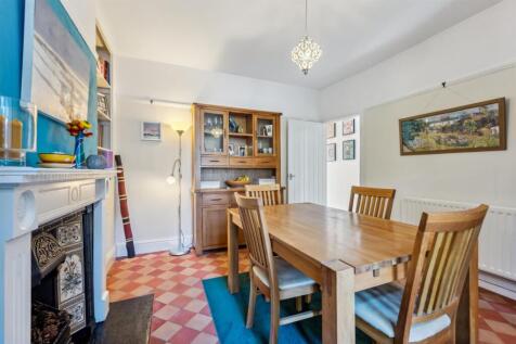 Dining Room towards entrance hallway.jpg