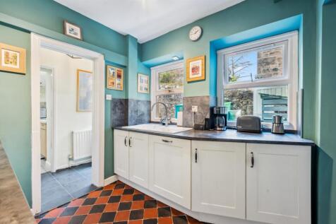 Kitchen - windows.jpg