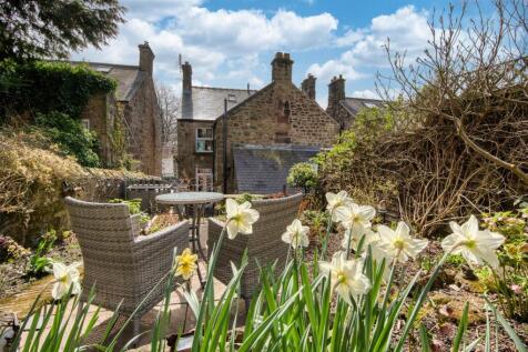 Upper dining patio.jpg