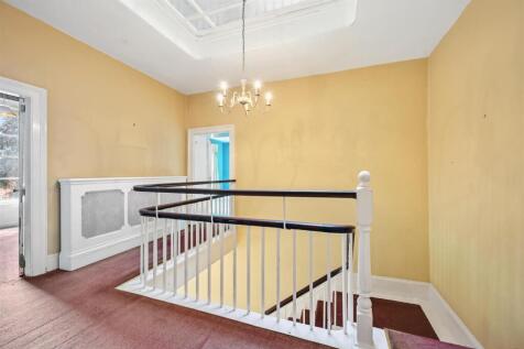 First floor landing  .jpg