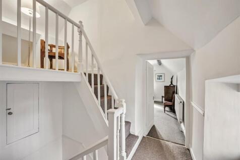 Second floor landing.jpg