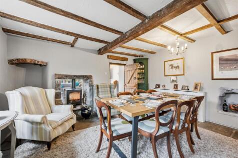 Dining Room and fireplace.jpg