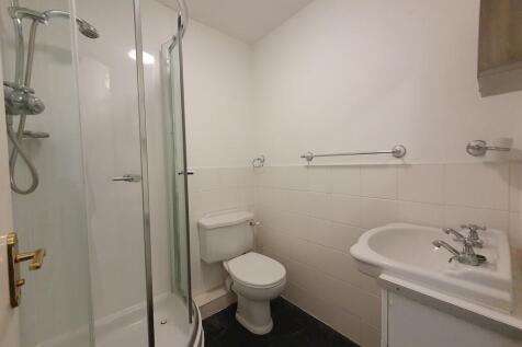Ground Floor Bath...