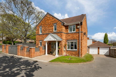 4 Bedroom Detached Property