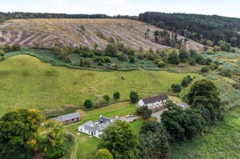 Clunebeg Estate