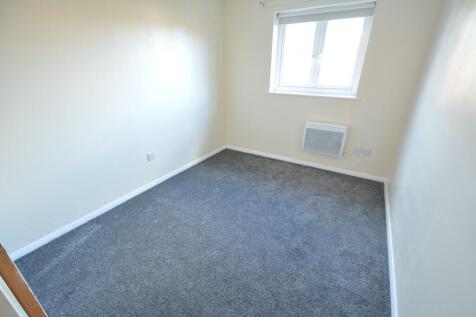 Double Bedroom: