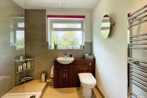 Family Shower Room