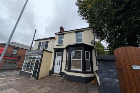 3 Bed first floor flat