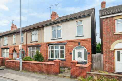 3 Bed End Terraced