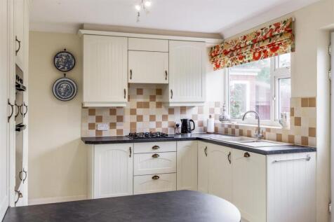 24 Winston Gardens (Boston)-27.jpg