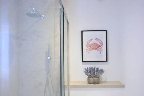 Shower-close-700x466.jpg