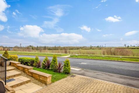 38 Evans Way-14.jpg
