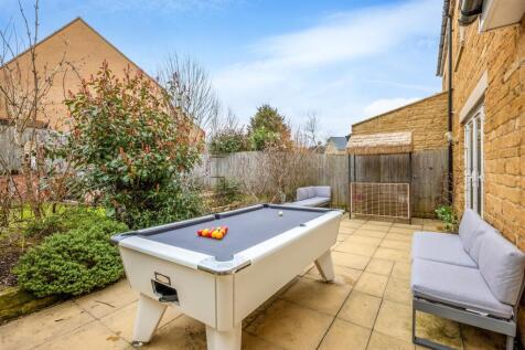 38 Evans Way-11.jpg