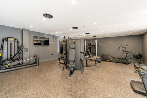 96 Sarsen House 1...