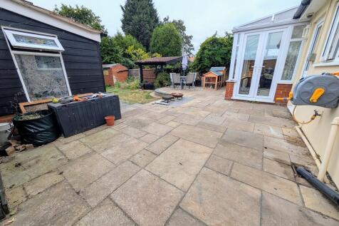 PXL_20250816_0926...