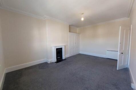 Front room4