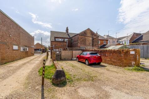 10A Victoria Street (Holbeach)-3