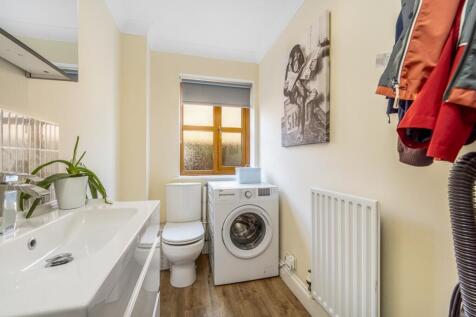2 Whiteacre Gardens (Gedney)-18