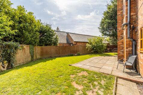 2 Whiteacre Gardens (Gedney)-15