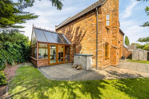 2 Whiteacre Gardens (Gedney)-11