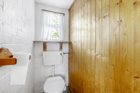 18 Highfield Road (Donnington)-19