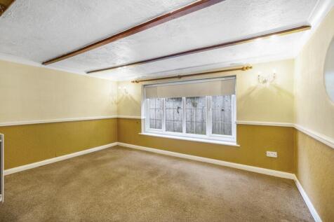 33A High Street (Long Sutton)-35