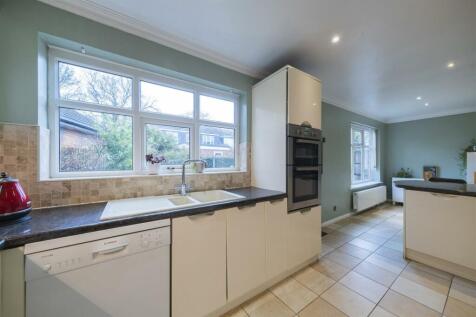 3 Abbots Way-003.JPG