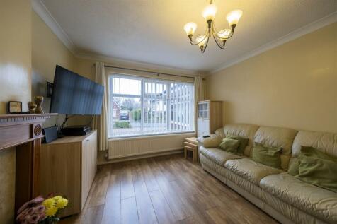 3 Abbots Way-010.JPG