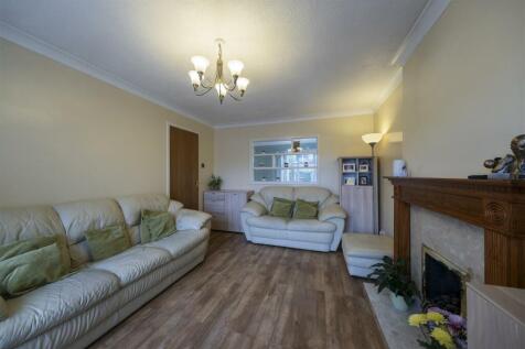 3 Abbots Way-011.JPG