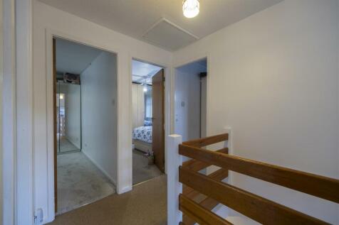 3 Abbots Way-029.JPG
