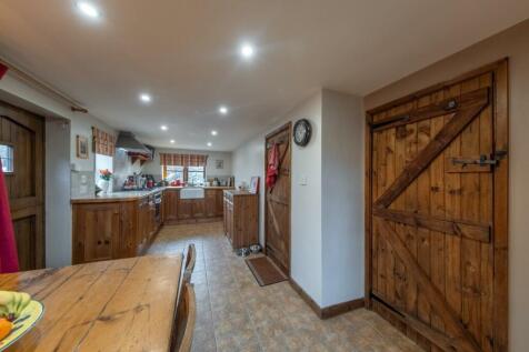 2 Gallowclough Lane-009.JPG