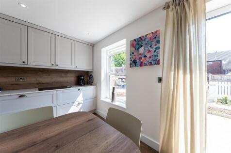 14 Burgess Place-006.jpg