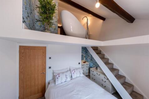 14 Burgess Place-023.jpg