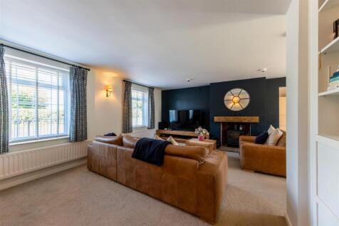 26 The Avenue-008.jpg