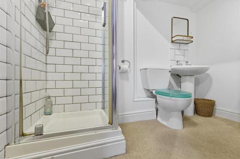 6 High Street 16.jpg