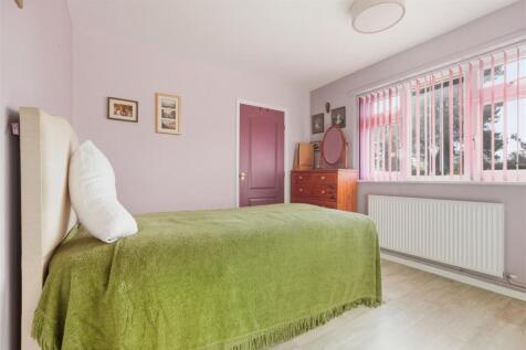 16 Kingfisher Crescent 21.jpg