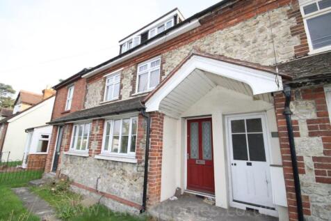 2/3 Bedroom Cottage, Off Road Parking, No Forward
