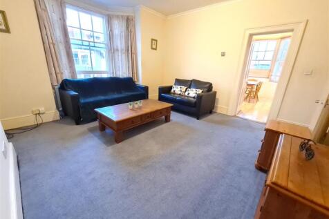 Living Room shot 1.jpg