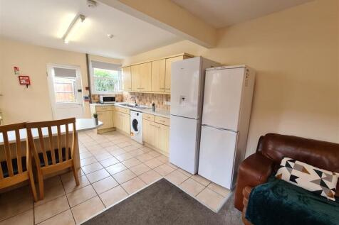 Kitchen looking from Living Area.jpg