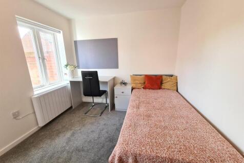 Room 1, Flat 1, The Forum