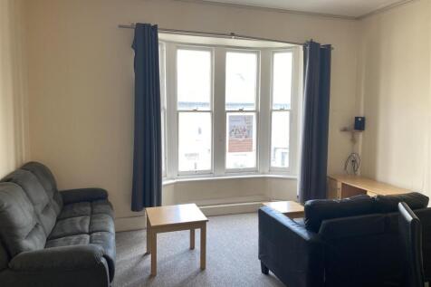 Living Room b - 58a Mill Road.jpg