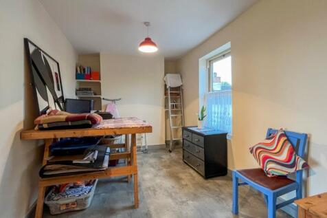 Landing/Bedroom Thre