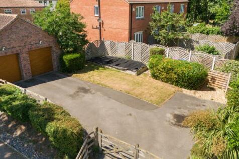 Driveway &amp; Garages