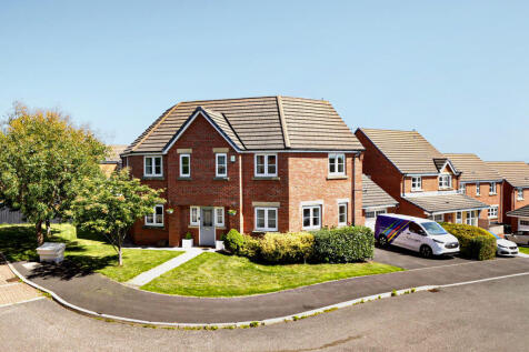 34 Goldcrest Clos...