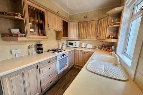 Bramleys Estate Agents - St Albans - Ainley Top (3