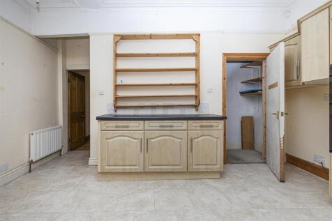 Bramleys Estate Agents - Height Green - Sowerby Br