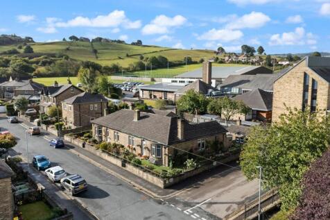 2 Linden Road, Elland 03_297.jpg