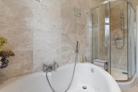 2 Linden Road, Elland 26_297.jpg