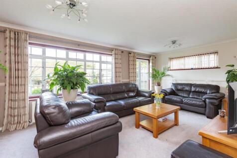 23 Chantry Avenue-HR7.jpg